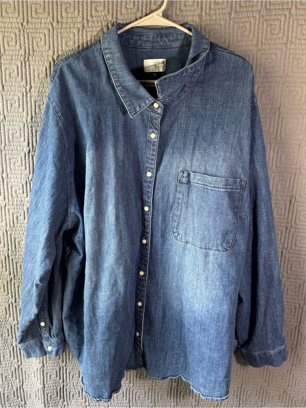 Universal Thread Button Shirt Women’s 4x Denim Long Sleeve Blue Classic Fit